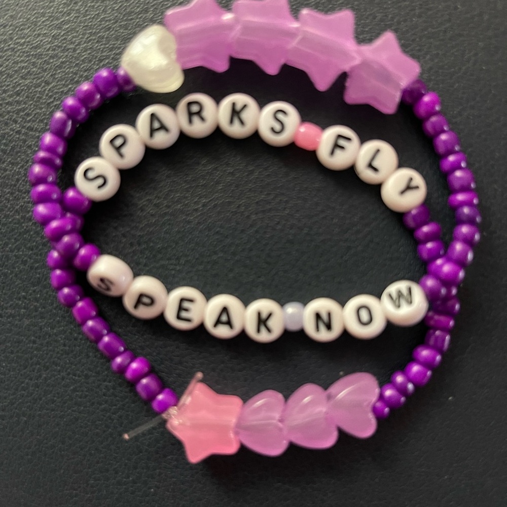 20 Friendship Bracelets for Trading at Taylor Swift Concerts—pack of 20 - Picture 12 of 16
